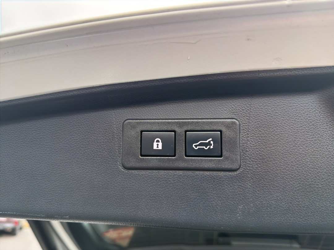 2023 Subaru Outback Touring XT - Image 20