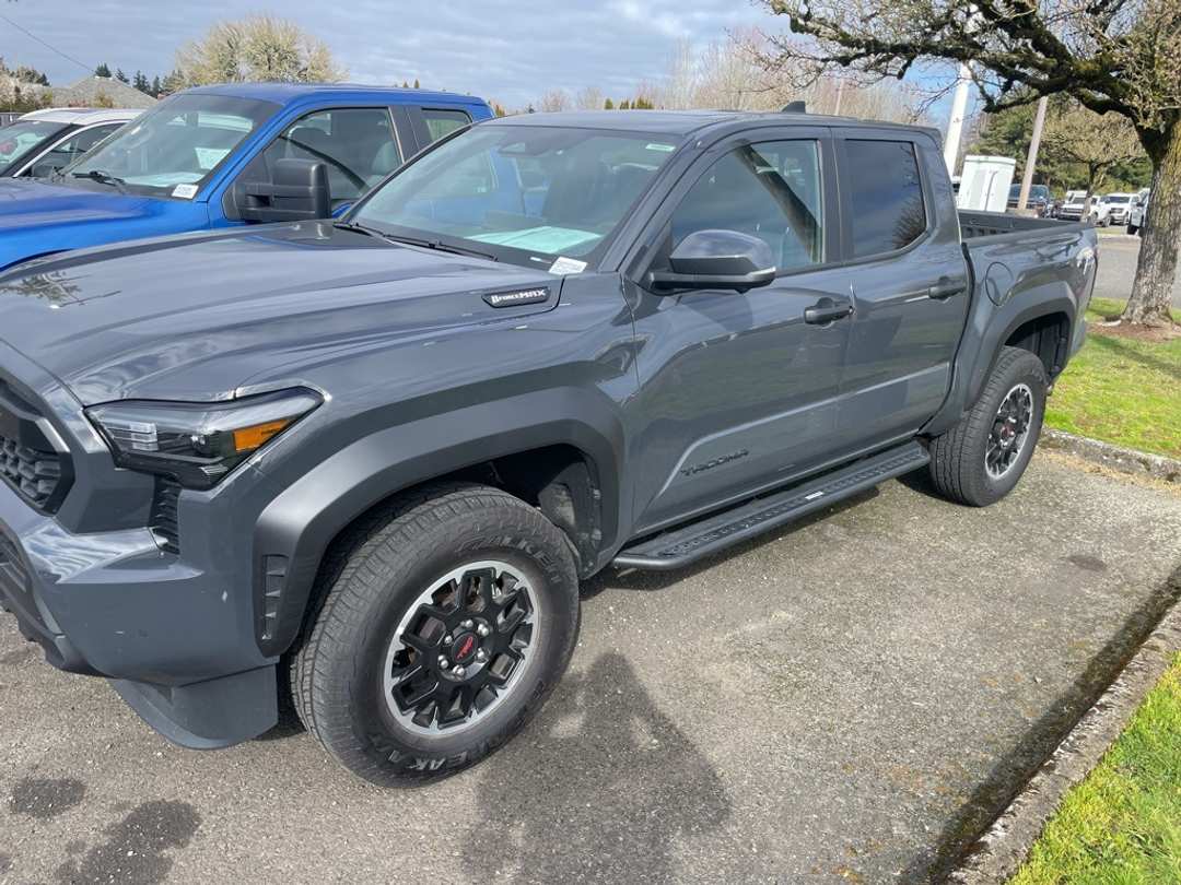 2025 Toyota Tacoma TRD Off Road - Image 2