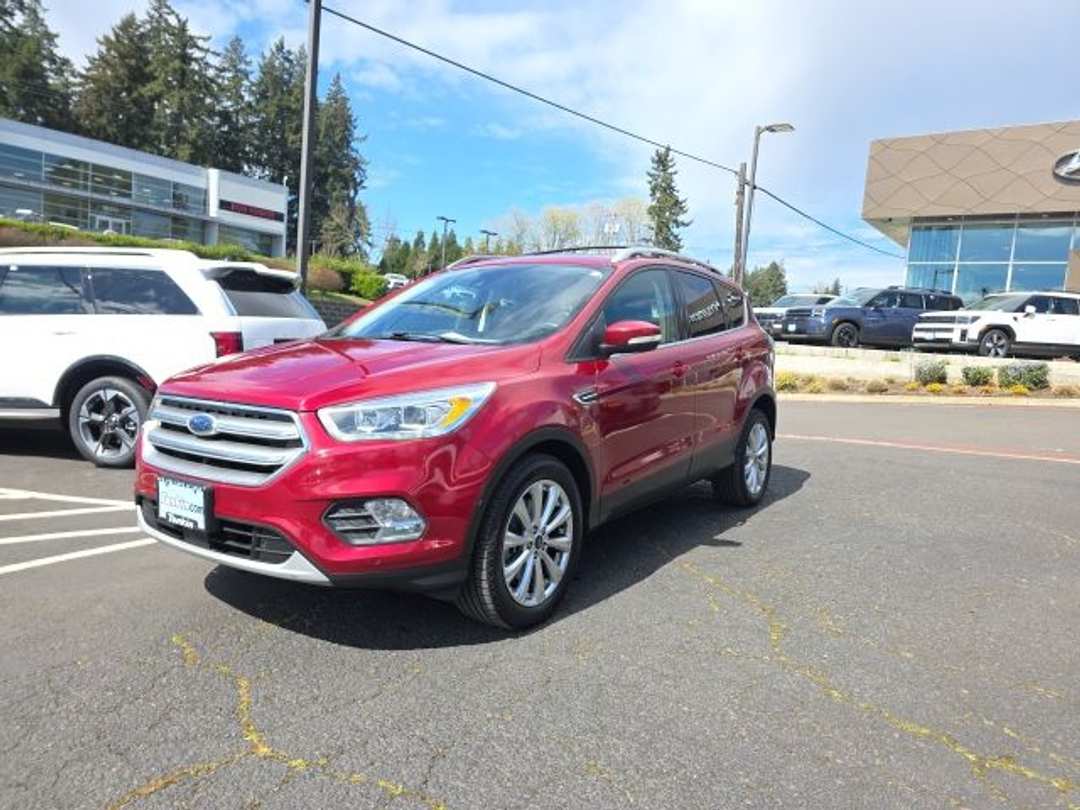 2017 Ford Escape Titanium - Image 3