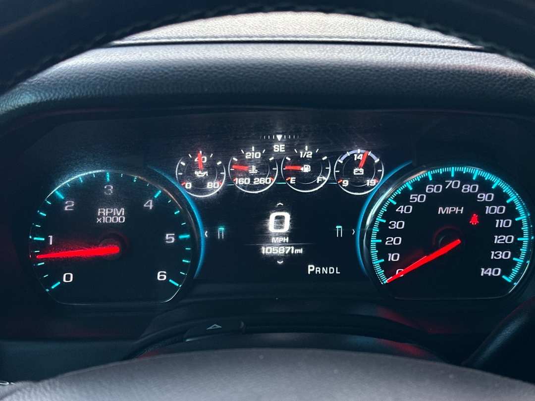 2019 Chevrolet Tahoe Premier - Image 24