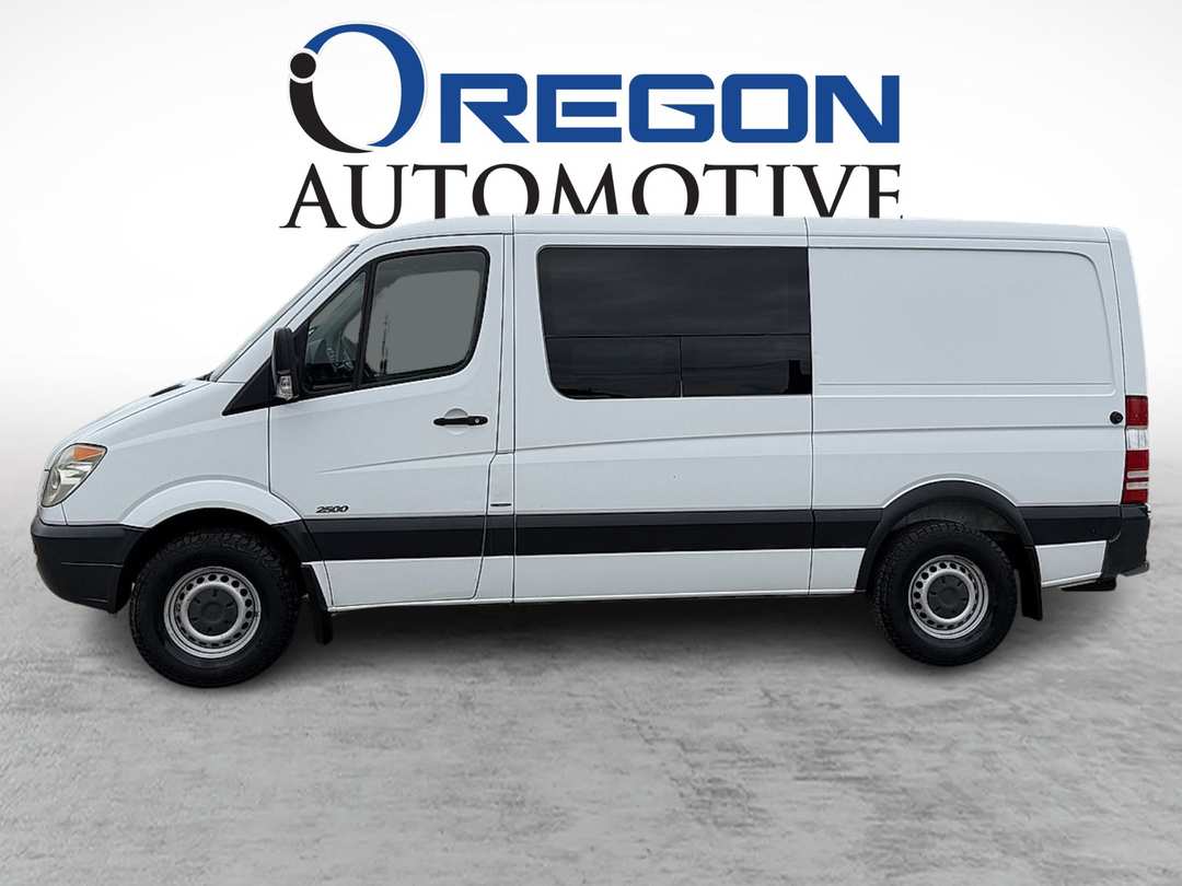 2011 Mercedes-Benz Sprinter 2500 Cargo W/144 inch WB - Image 2