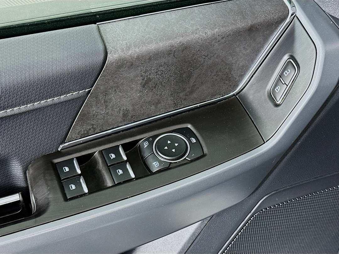 2024 Ford F-150 XLT - Image 19