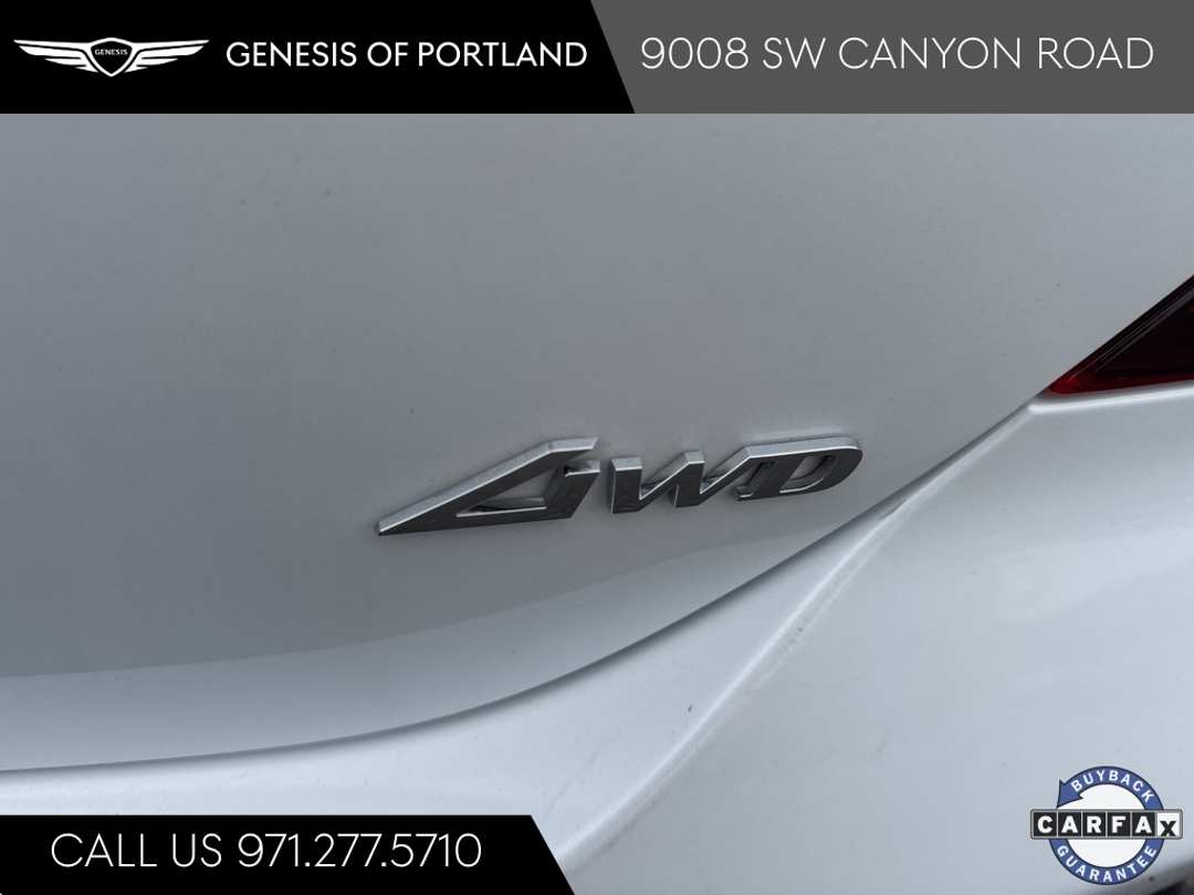 2023 Genesis G70 2.0T - Image 11