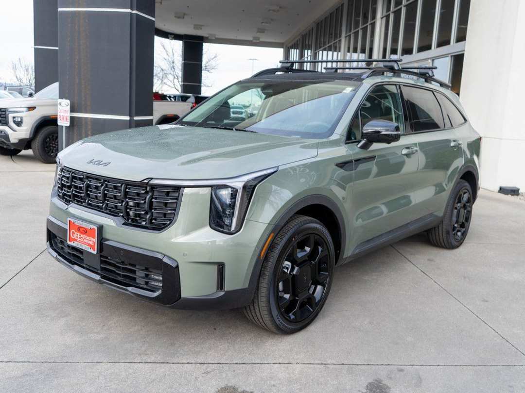 2026 Kia Sorento XLine SX - Image 3