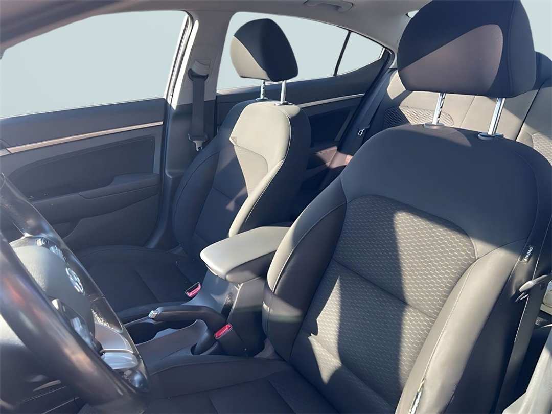 2020 Hyundai Elantra Value Edition - Image 9