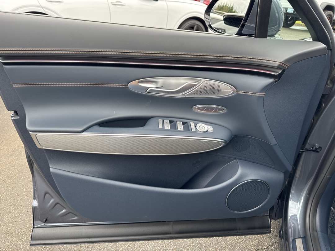 2026 Genesis Gv70 2.5T Sport Prestige - Image 16