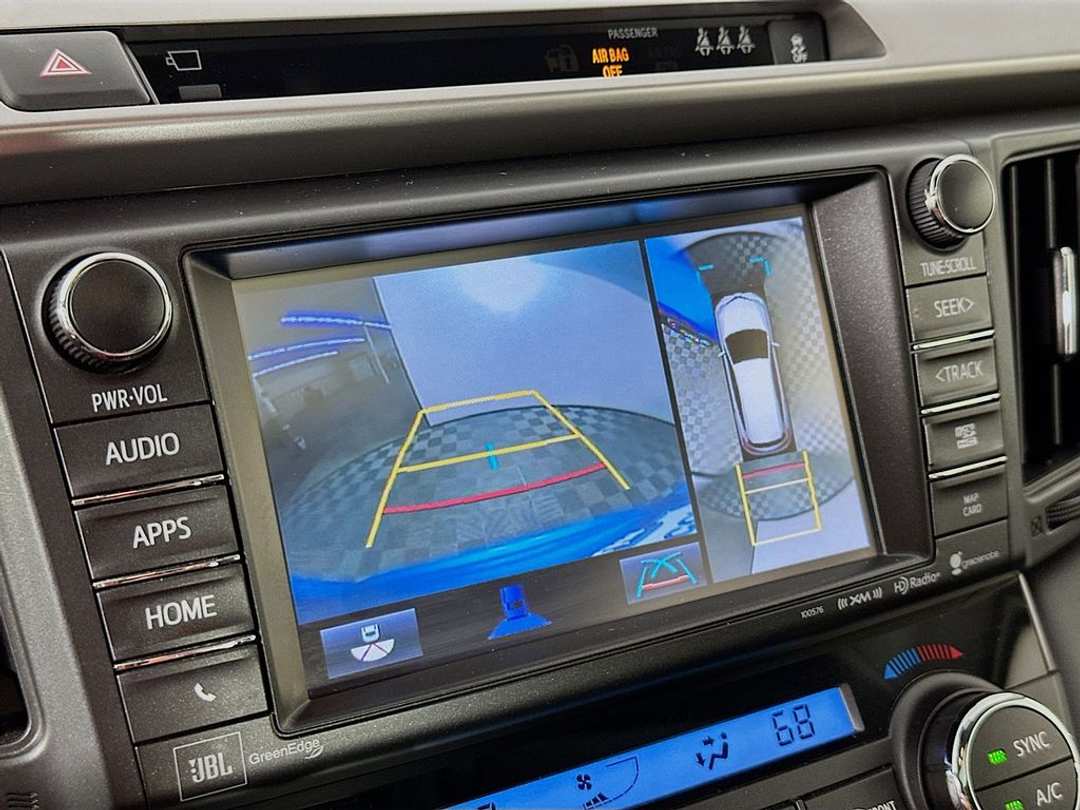 2018 Toyota Rav4 Limited - Image 15