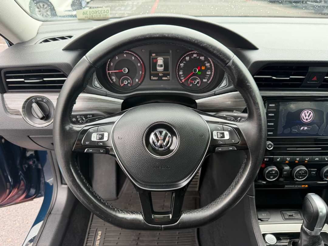2020 Volkswagen Passat 2.0T RLine - Image 21