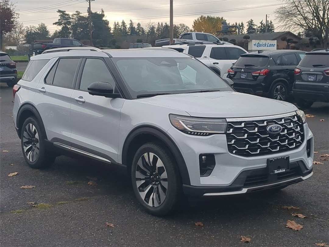 2026 Ford Explorer Platinum - Image 7