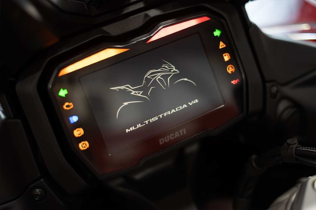 2025 Ducati Multistrada V4 - Image 6