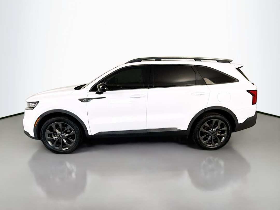 2022 Kia Sorento XLine SX Prestige - Image 2