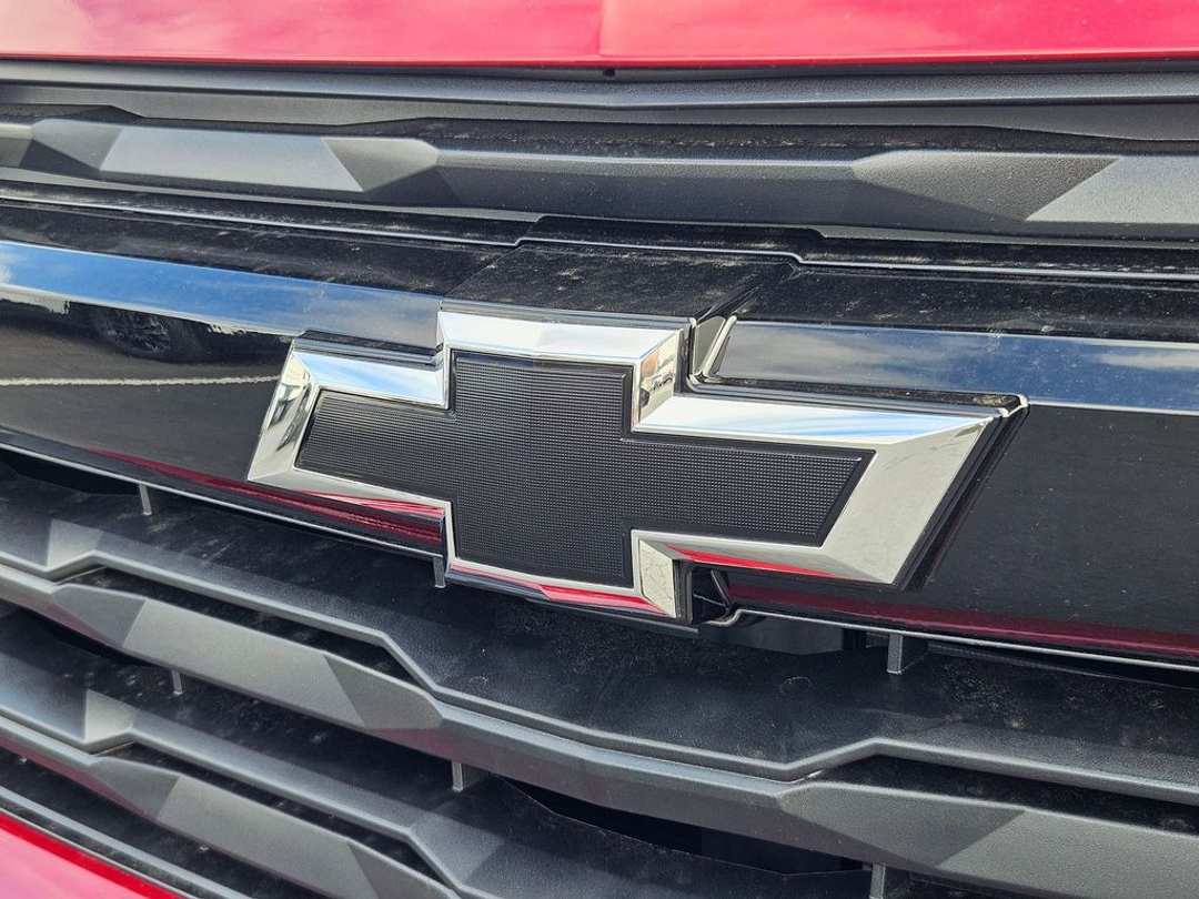 2026 Chevrolet Colorado Z71 - Image 32