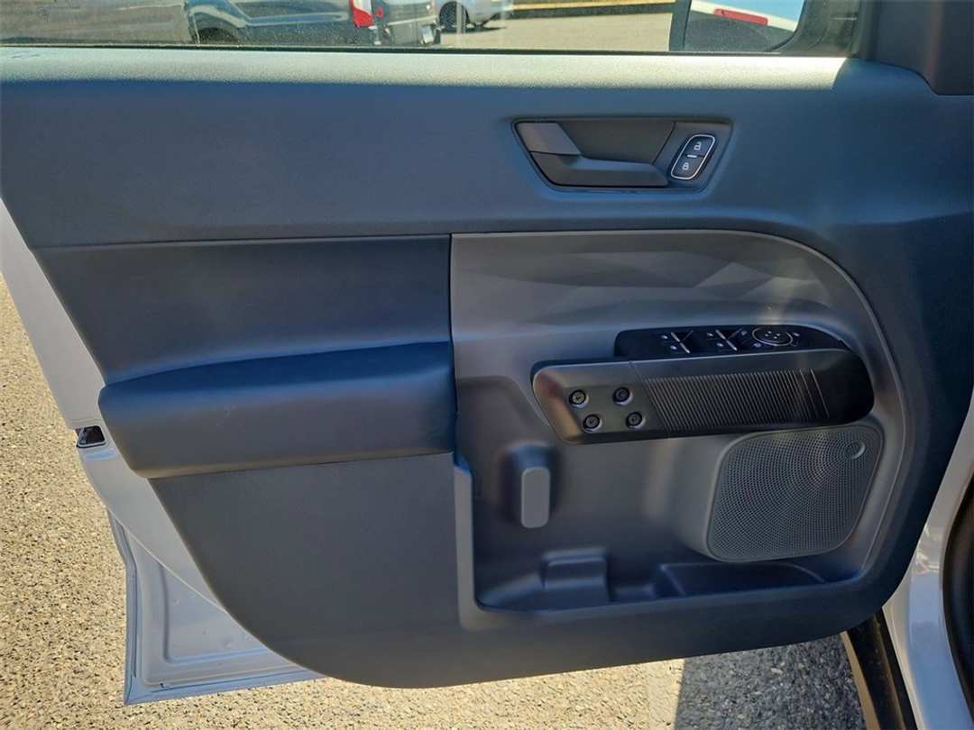 2025 Ford Maverick XLT - Image 9