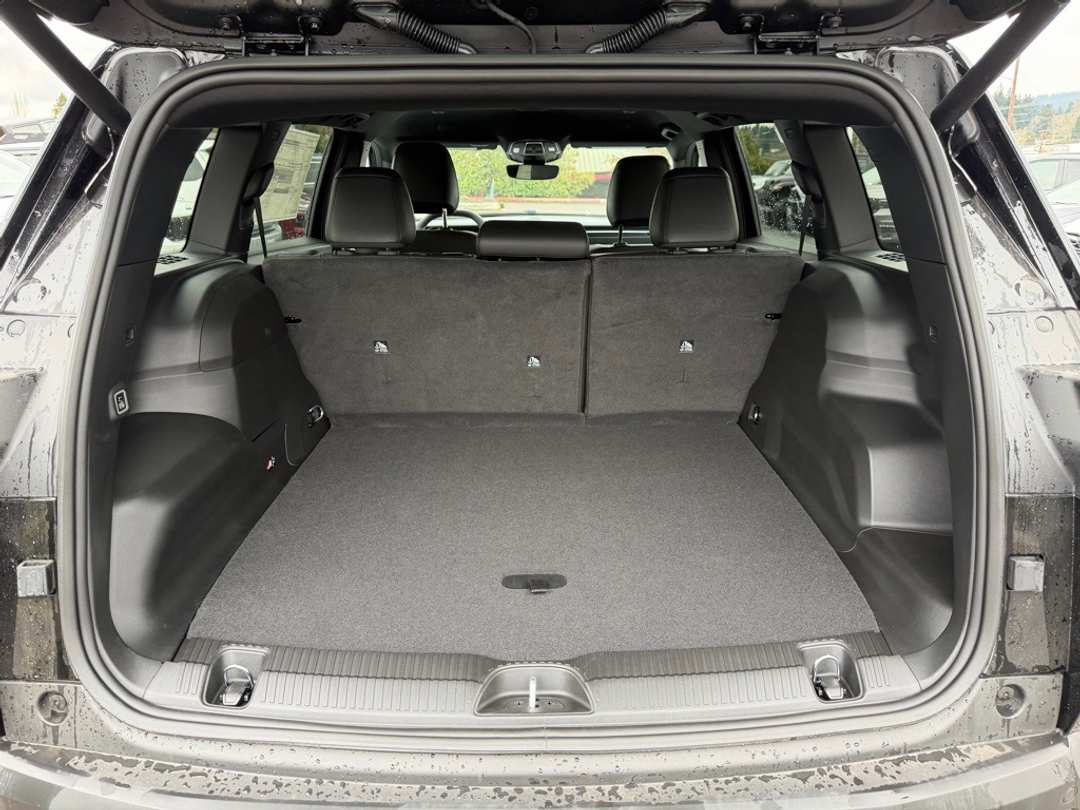 2026 Jeep Cherokee Laredo - Image 11