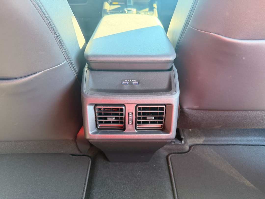 2026 Subaru Solterra Premium - Image 25