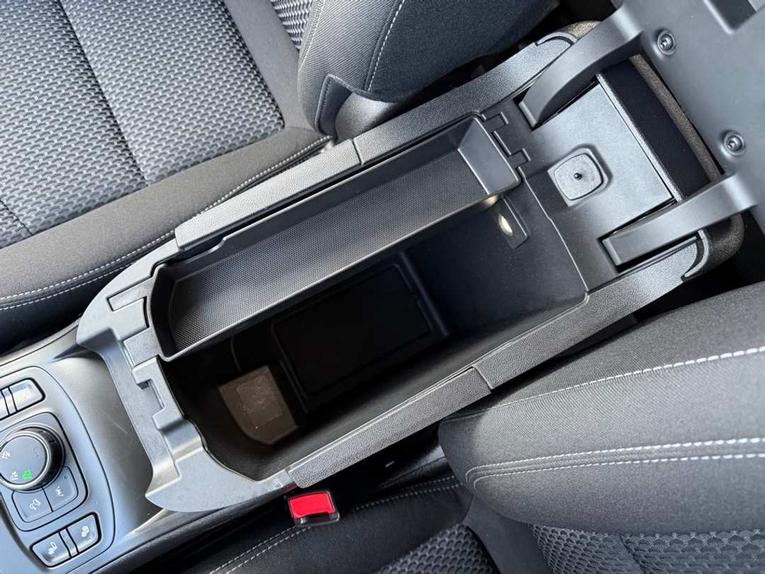 2022 GMC Terrain SLE - Image 28