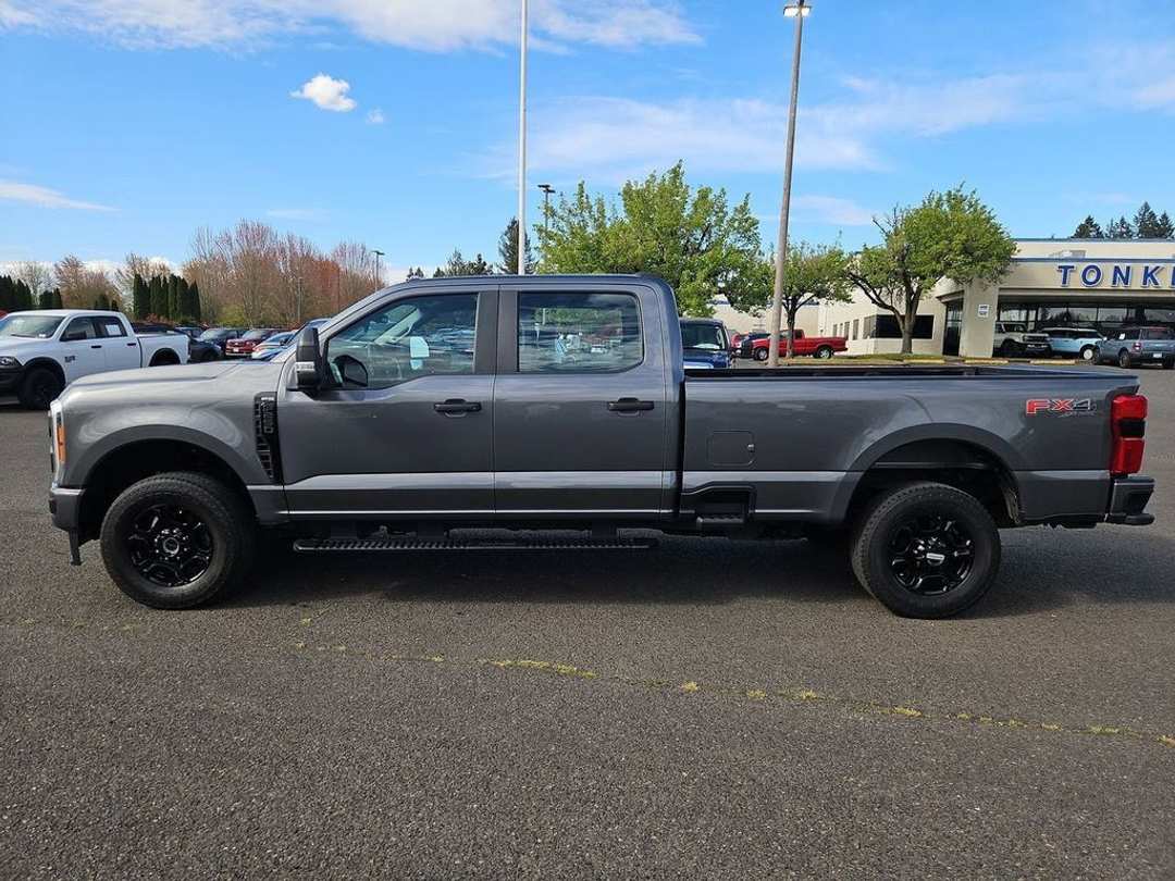 2023 Ford F-250Sd XL - Image 2