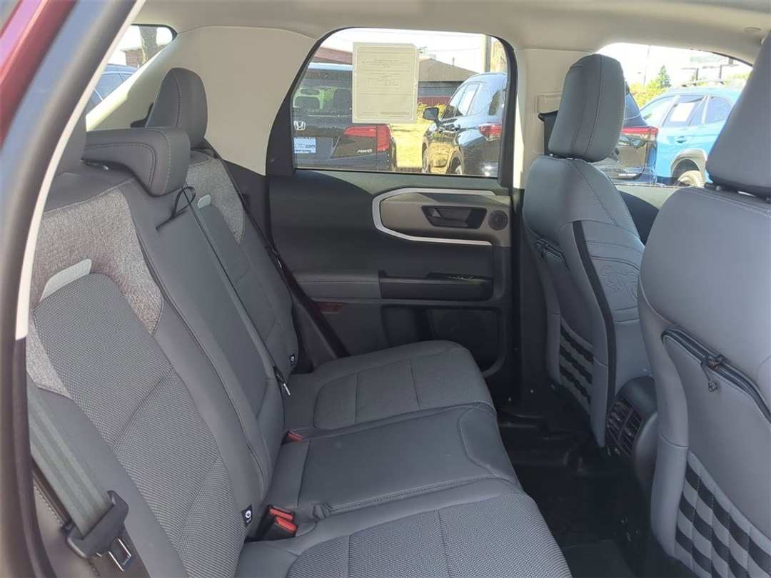 2025 Ford Bronco Sport Badlands - Image 28