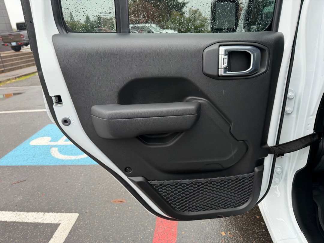 2026 Jeep Wrangler Sport - Image 27