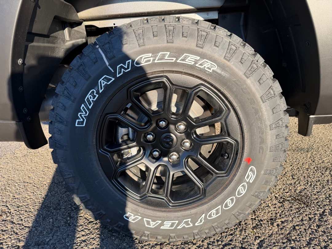 2026 Ram 1500 Rebel - Image 9