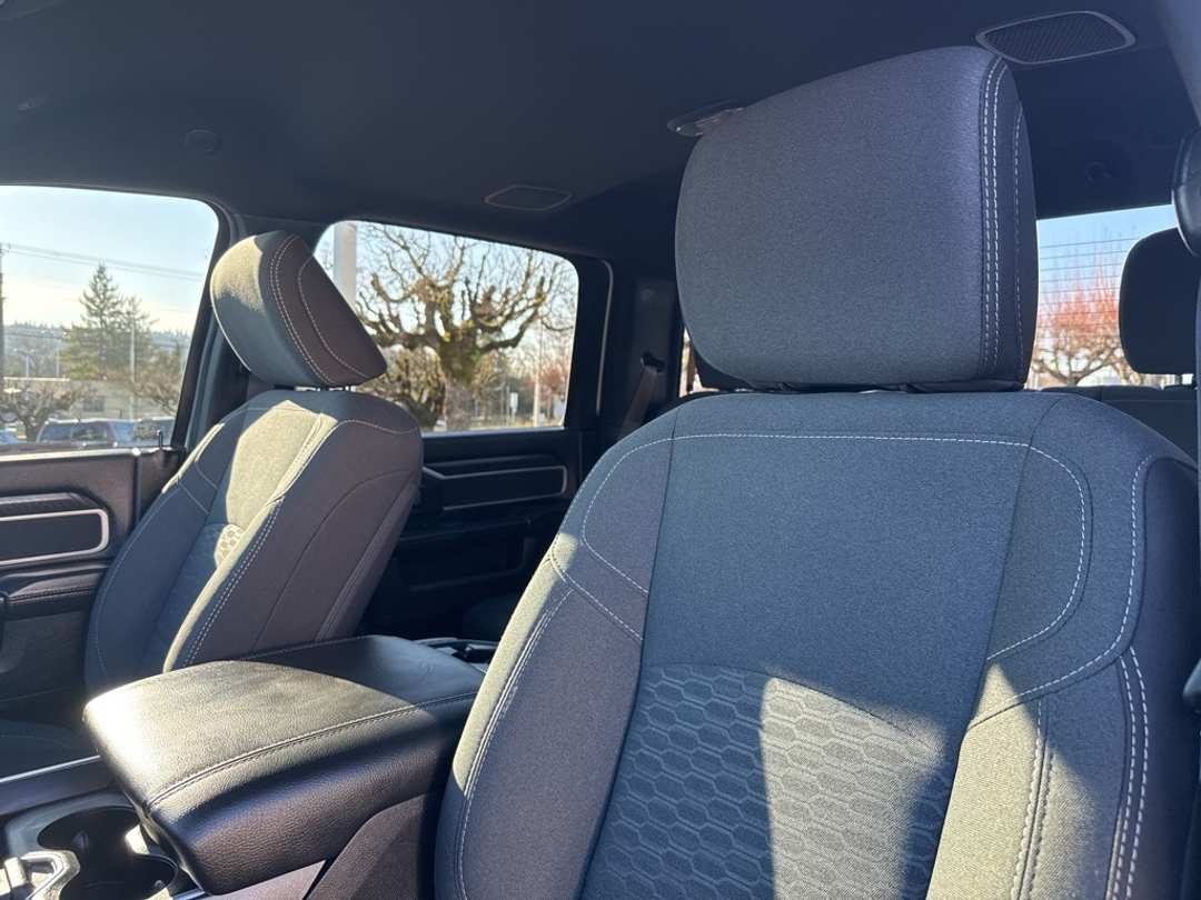 2025 Ram 2500 Big Horn - Image 15