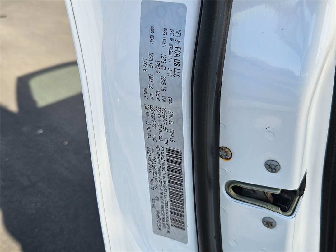 2018 Jeep Cherokee Latitude - Image 40