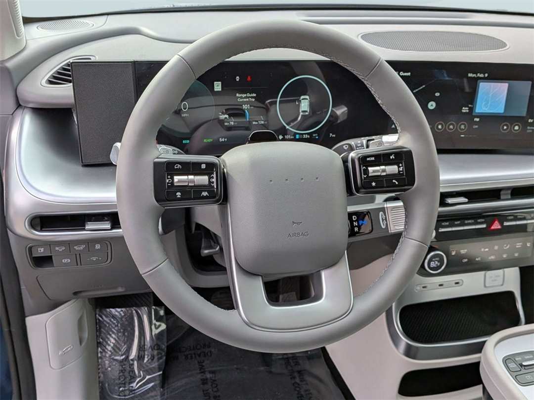 2026 Hyundai Ioniq 9 SE - Image 14