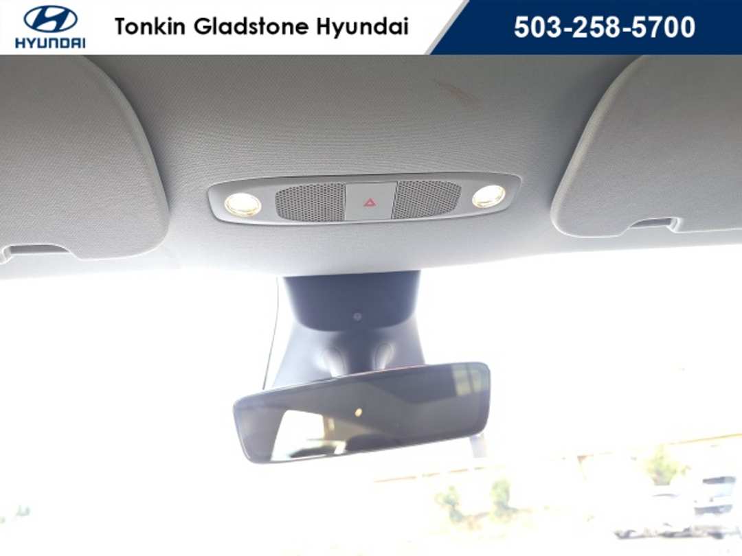 2022 Tesla Model Y Long Range - Image 14