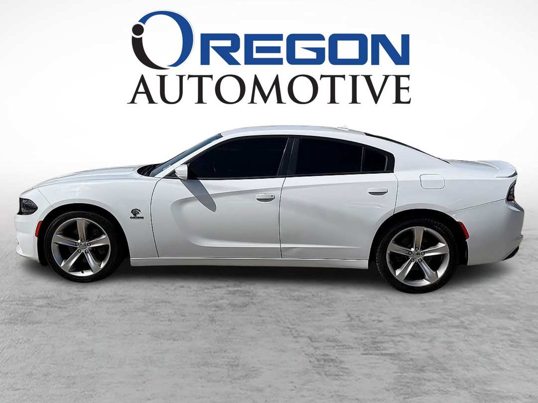 2016 Dodge Charger R/T - Image 2