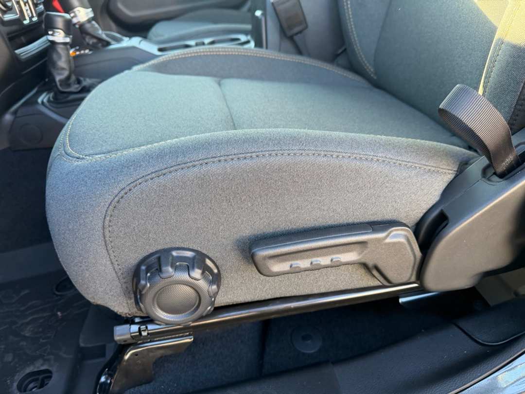 2026 Jeep Gladiator Sport - Image 14