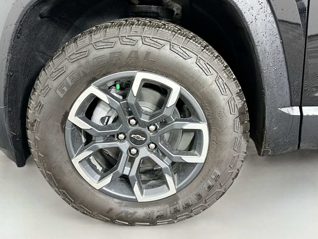 2026 Chevrolet Equinox ACTIV - Image 32