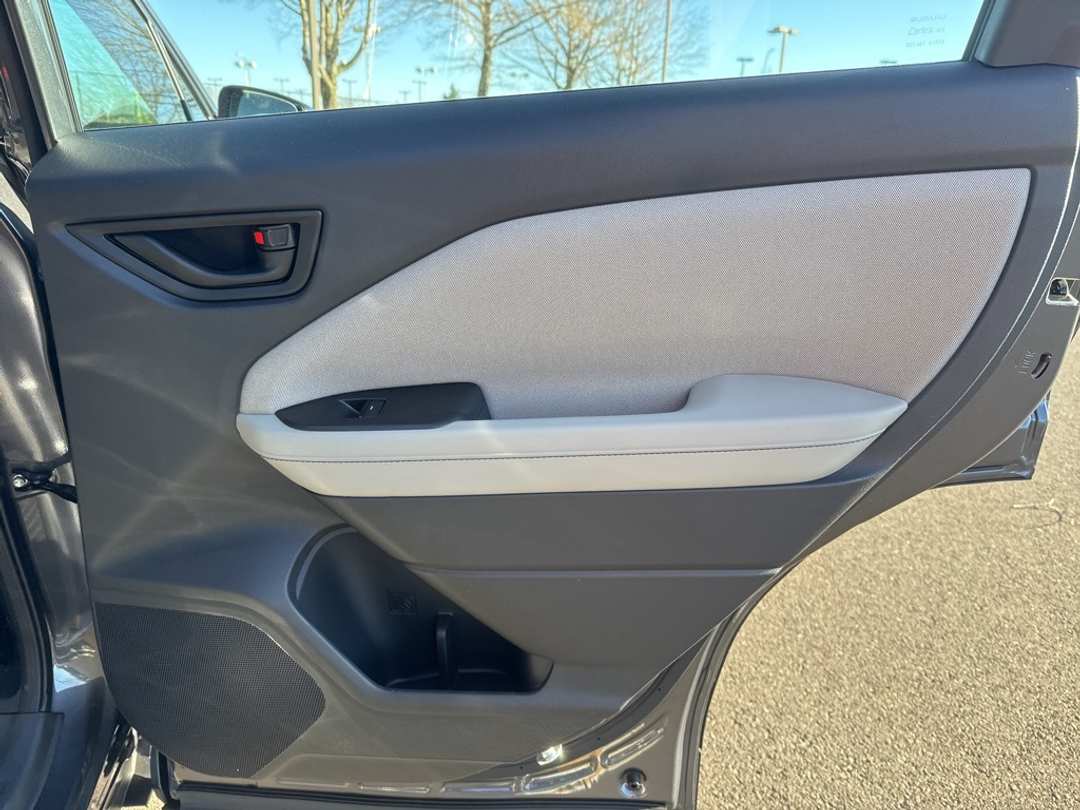 2026 Subaru Forester Base - Image 20