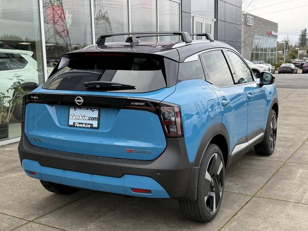 2026 Nissan Kicks SR - Image 7