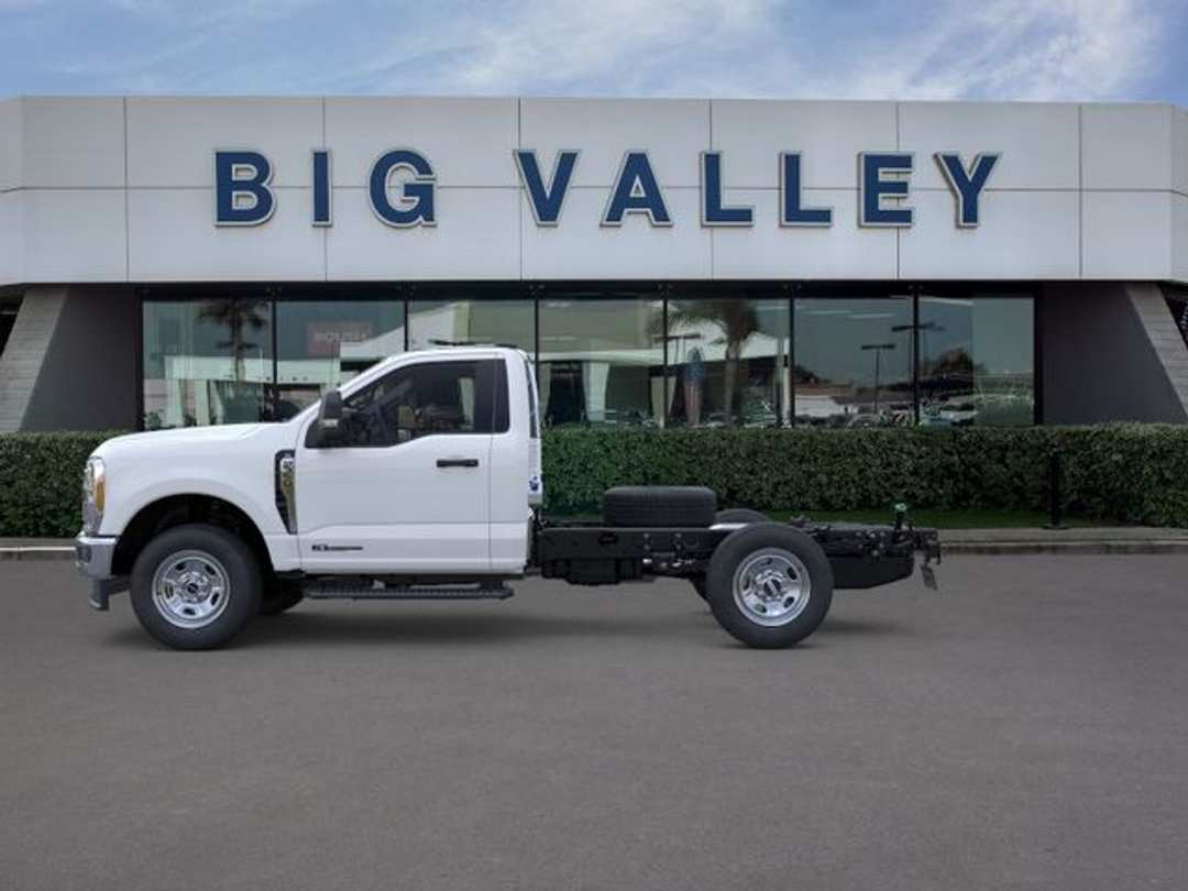 2026 Ford F-350Sd XL - Image 3