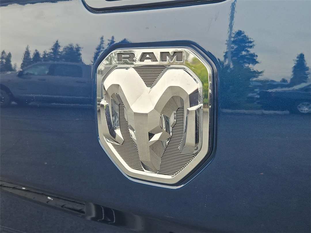 2022 Ram 3500 Big Horn - Image 32