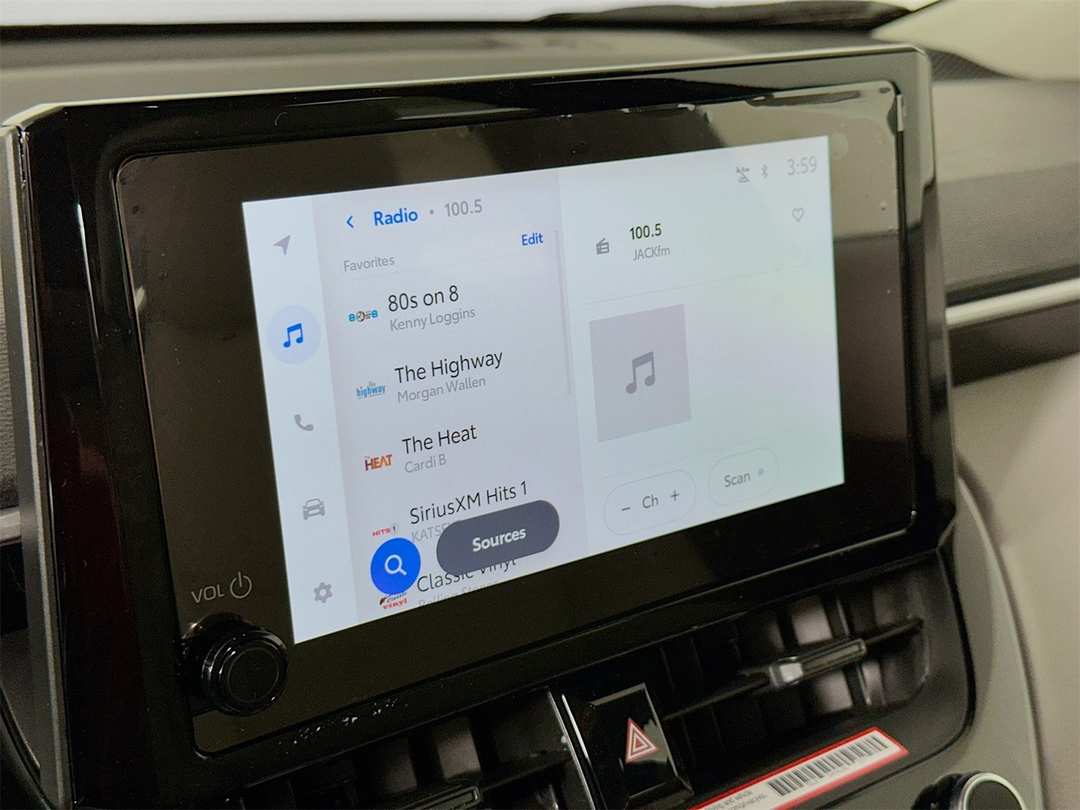 2026 Toyota Corolla Cross L - Image 15