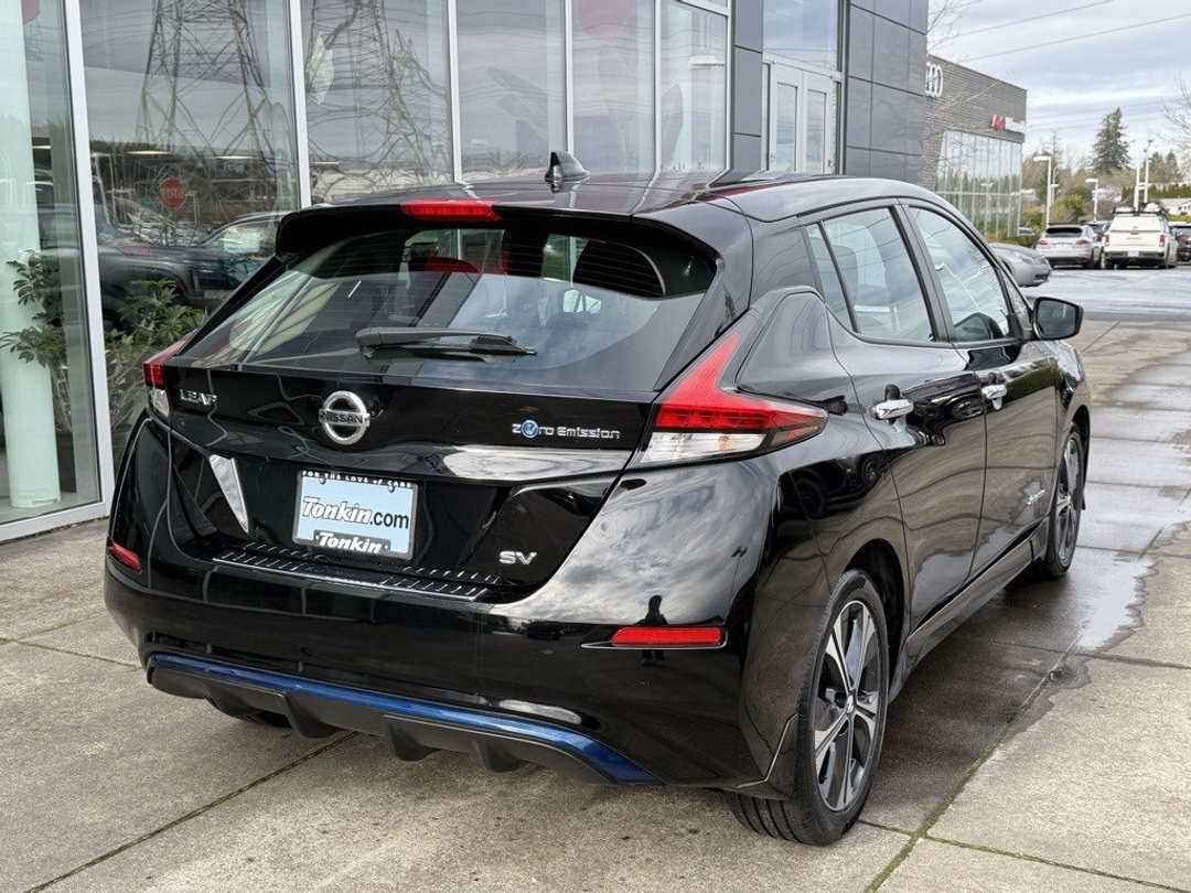 2019 Nissan LEAF SV - Image 7