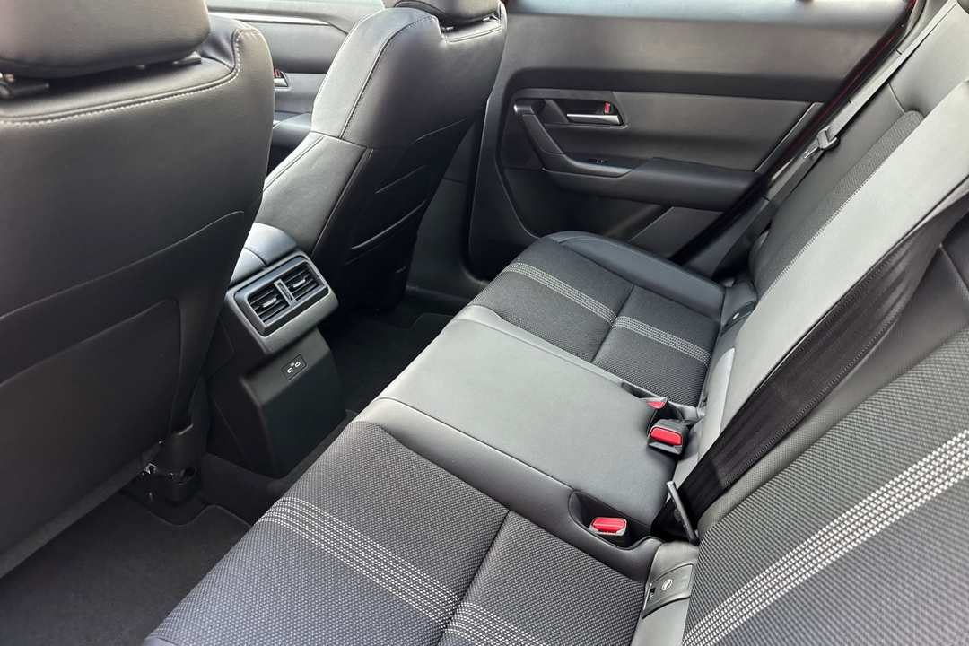 2026 MAZDA Cx-50 Preferred - Image 12