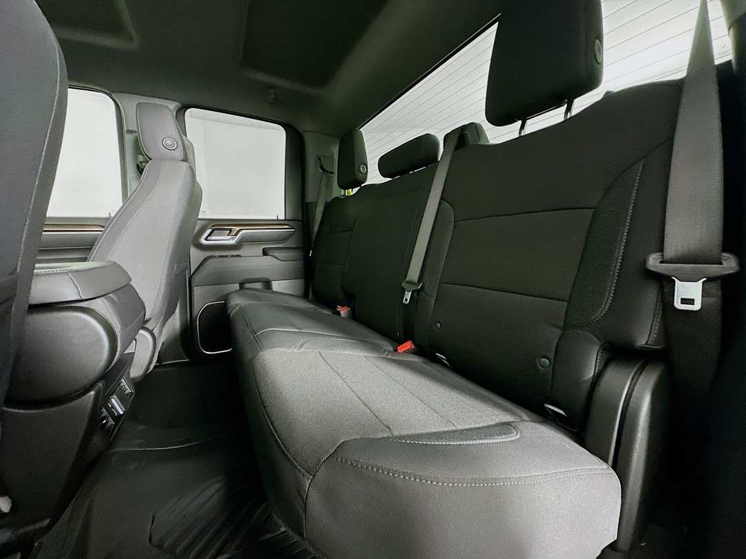 2026 Chevrolet Silverado 2500Hd LT - Image 25