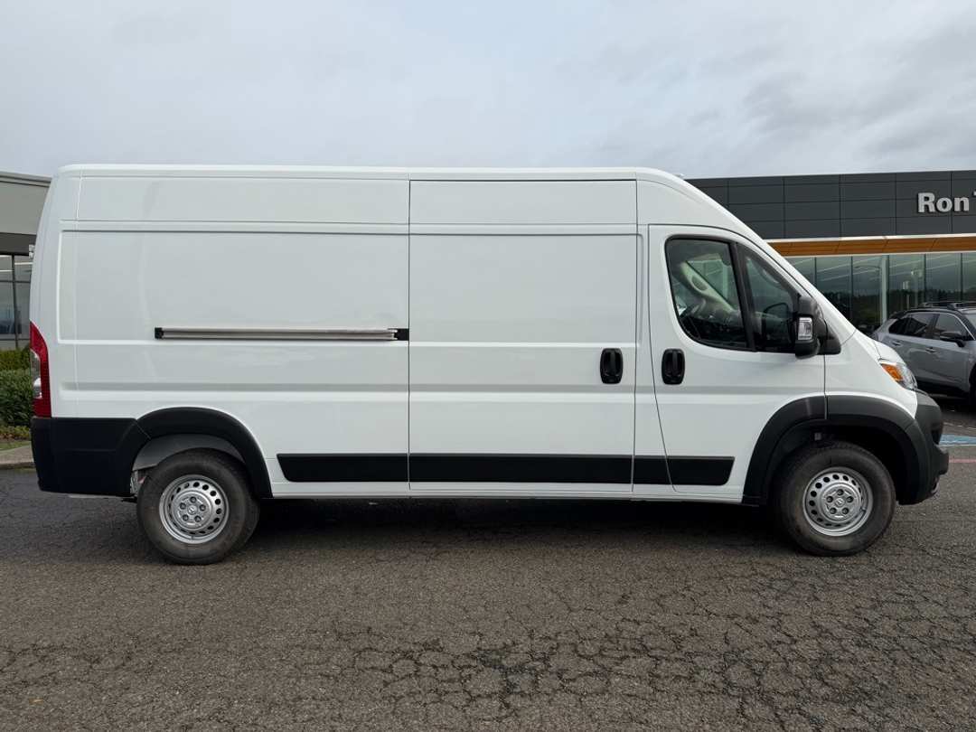 2026 Ram Promaster 2500 High Roof - Image 9