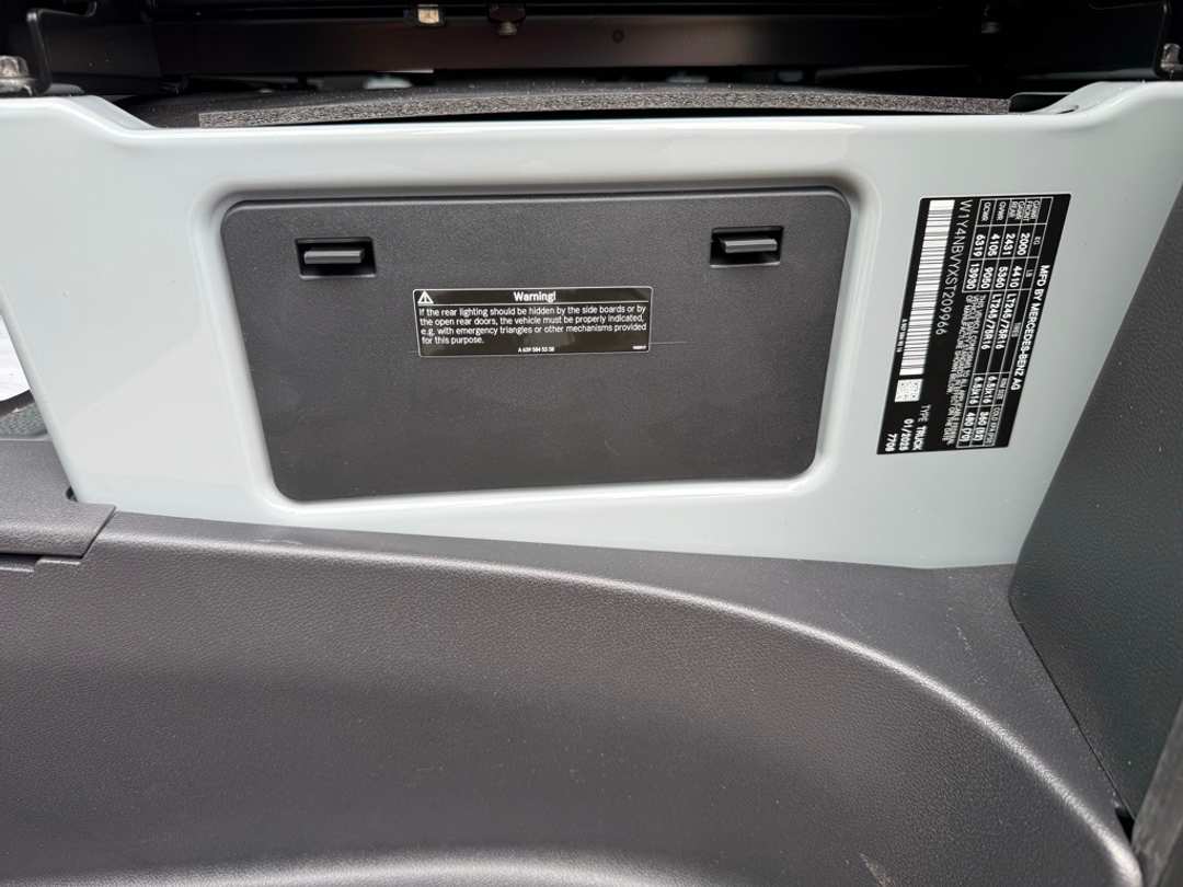 2025 Mercedes-Benz Sprinter 2500 Cargo 144 WB - Image 22