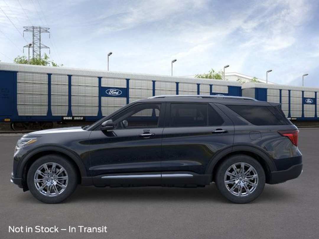 2026 Ford Explorer Platinum - Image 3