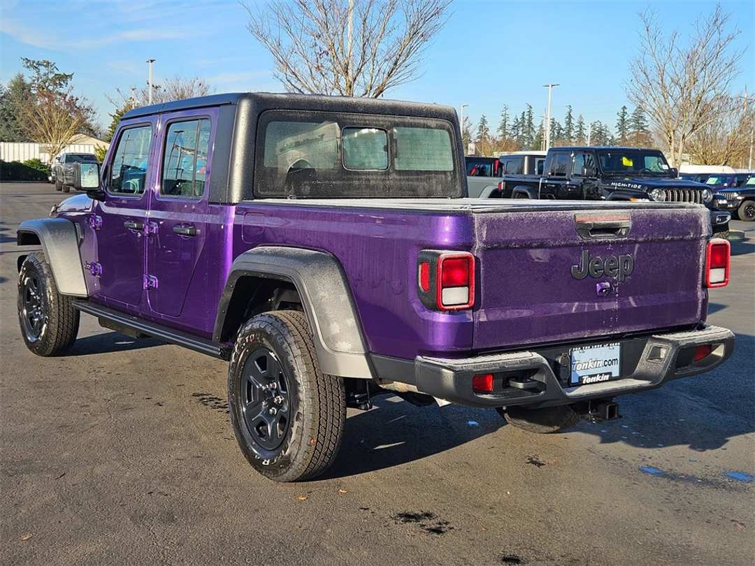 2026 Jeep Gladiator Sport - Image 4