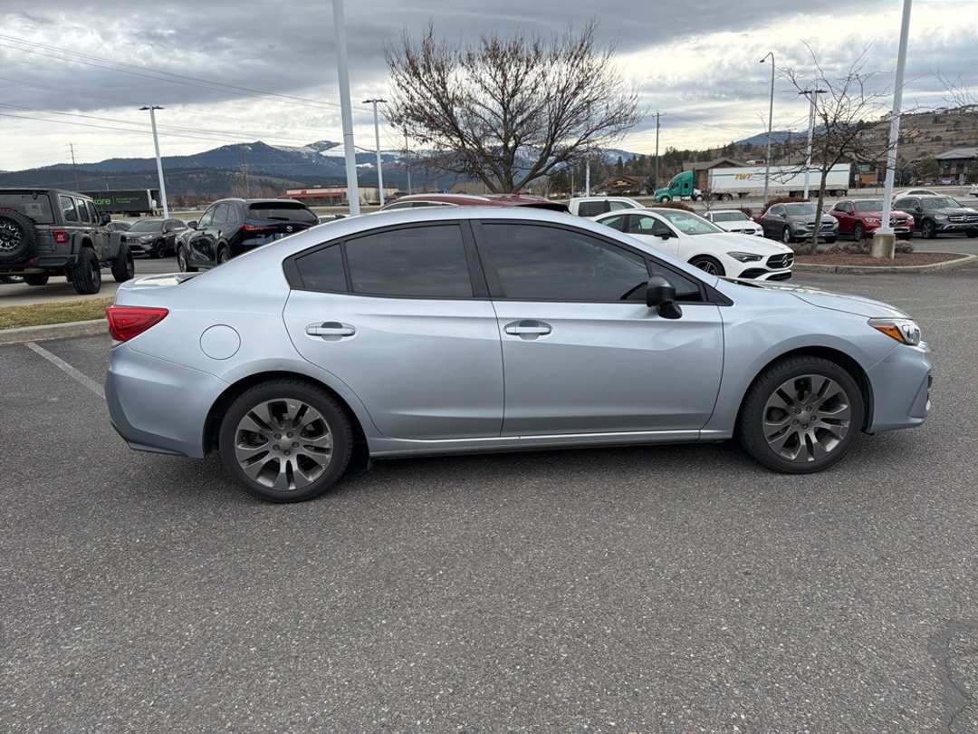 2019 Subaru Impreza 2.0i - Image 8