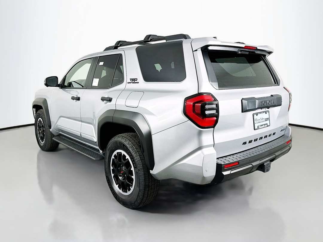 2025 Toyota 4Runner I-Force Max TRD Off Road Premium - Image 5