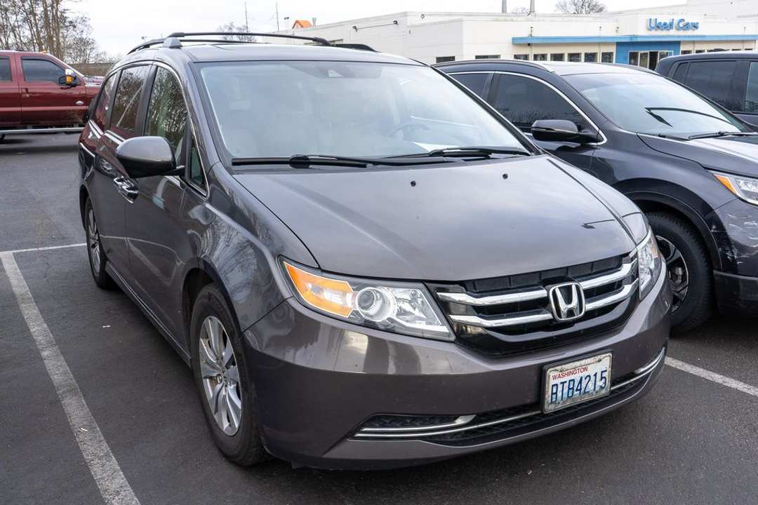 2015 Honda Odyssey EXL - Image 3
