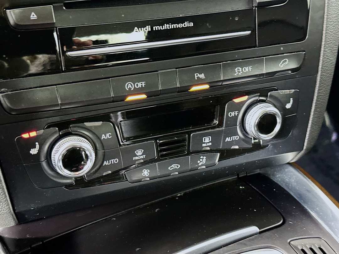 2015 Audi Q5 3.0T Premium Plus - Image 17