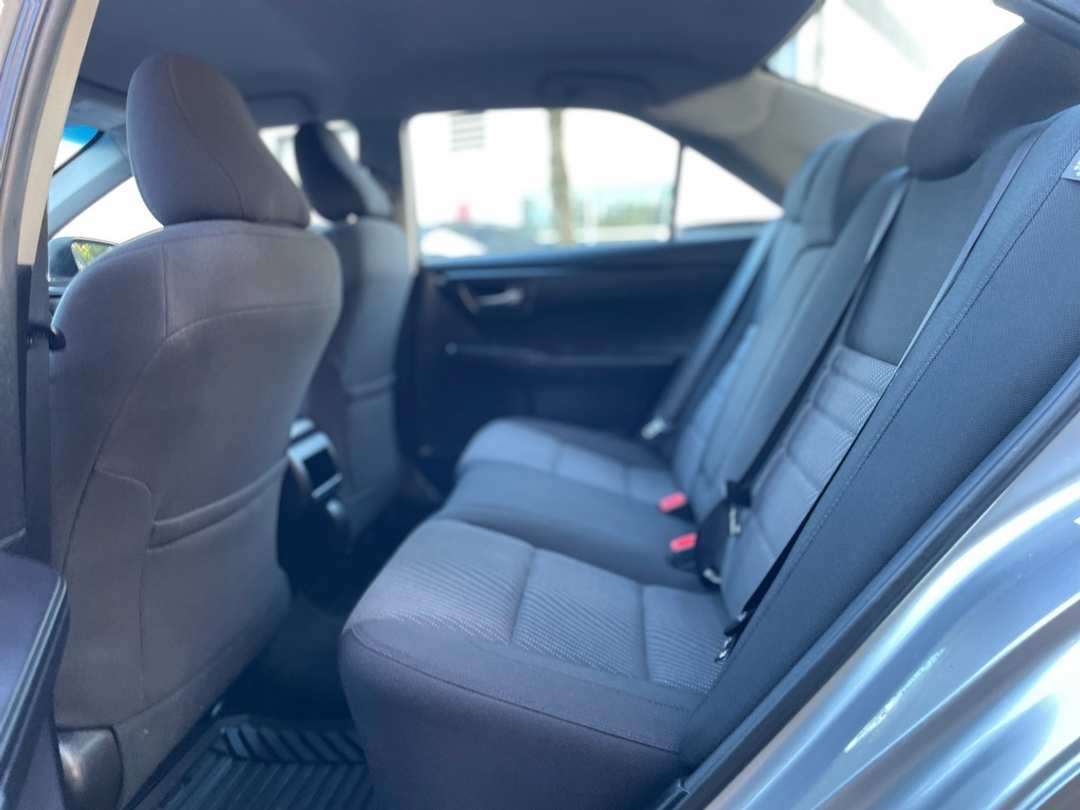 2016 Toyota Camry LE - Image 18