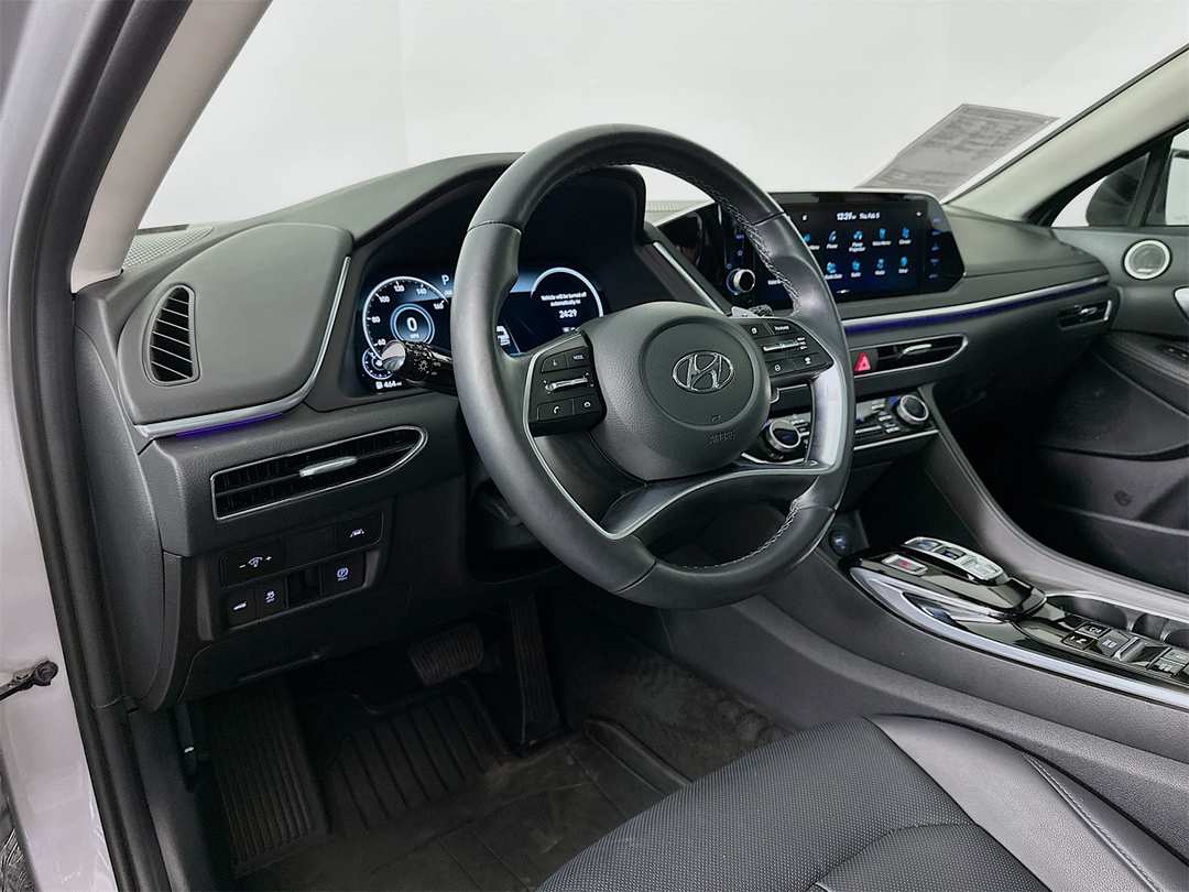 2023 Hyundai Sonata Limited - Image 9