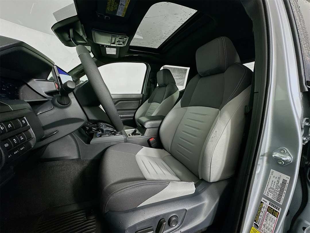 2025 Toyota Tacoma TRD Off Road - Image 22